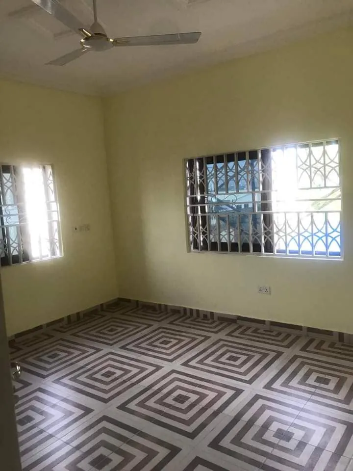 Self-contained single room, Kaneshie, photo 3